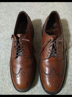 Vtg Bostonian Longwing Shoes 10D Gunboat Pebble Leather V Cleat Goodyear Welt